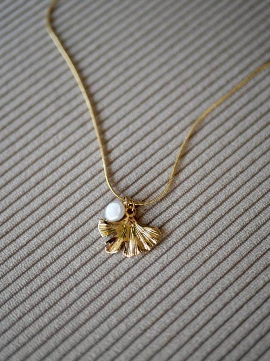 COLLIER SHELL