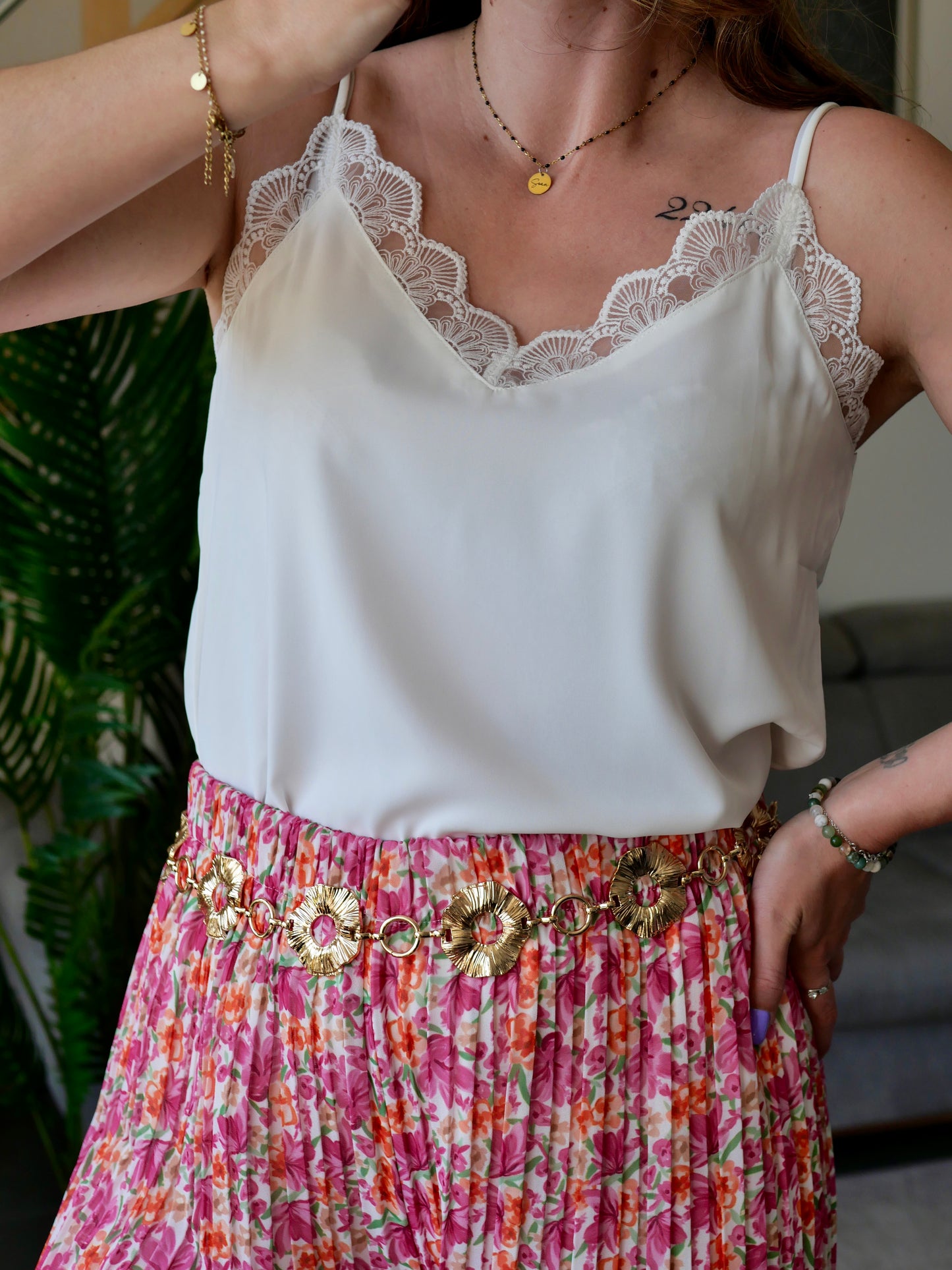 TOP DENTELLE BLANC (PETITE ET GRANDE TAILLE)
