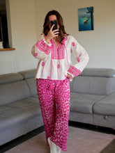 Charger l&#39;image dans la galerie, BLOUSE JOYA FUSCHIA
