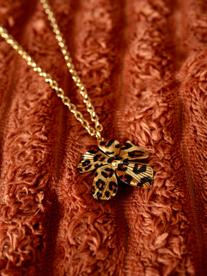 COLLIER LEO