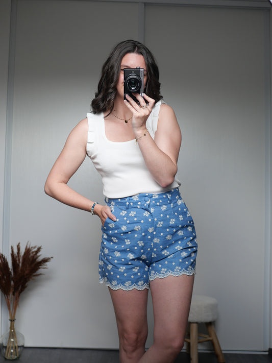 SHORT ADELINE
